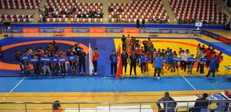 Muş'ta 'küçükler güreş grup birinciliği' müsabakaları başladı