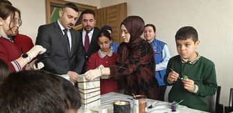 Muş'ta öğrenciler Sultan Alparslan temalı hediyelik ürünler üretiyor