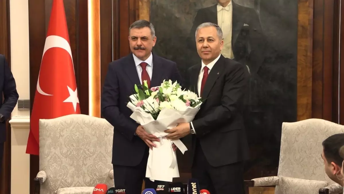 Mustafa Çiftçi, İçişleri Bakanlığı görevini devraldı