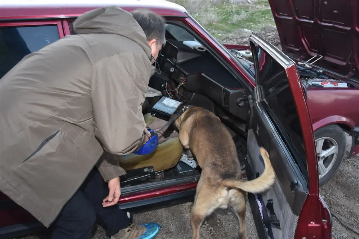 Nevşehir merkezli uyuşturucu operasyonunda 40 zanlı yakalandı