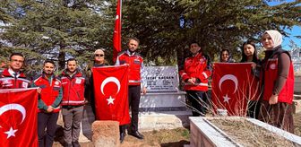 Niğde'de bayram öncesi şehit mezarlarının bakım ve temizliği yapıldı