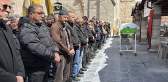 Niğde'de boşanma aşamasındaki kocası tarafından öldürülen kadının cenazesi defnedildi