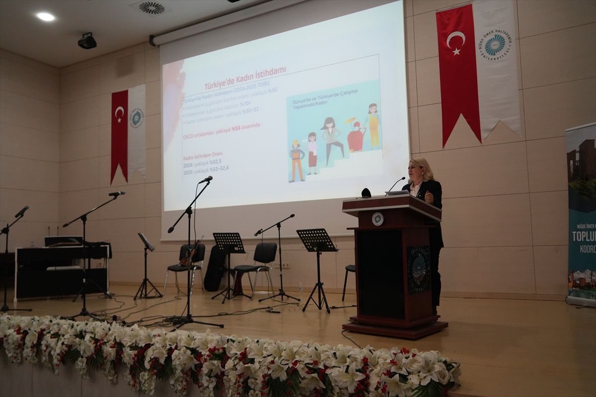 Dijital Dünyada Kadın Sempozyumu Niğde'de