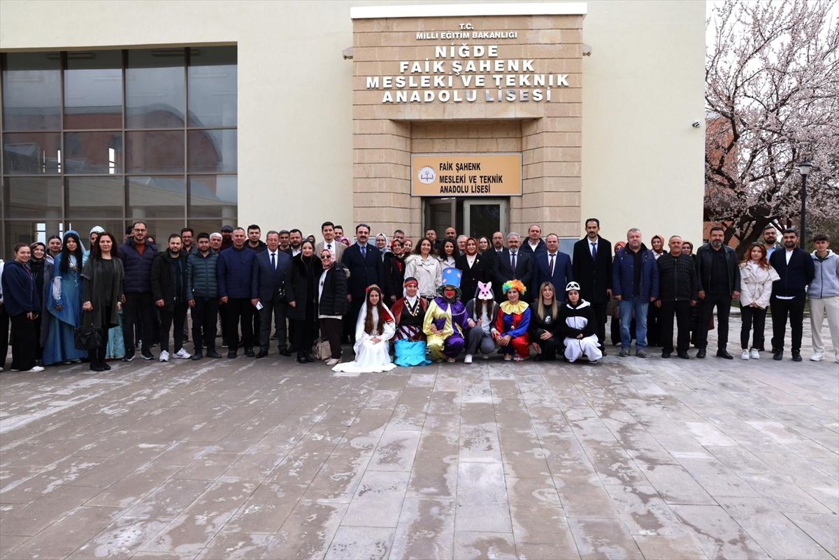 Niğde'de Mesleki ve Teknik Ortaöğretim Kurumları Tanıtım ve Yönlendirme Toplantıları sürüyor