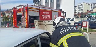 Niksar'da park halindeki otomobilde yangın sonucu hasar oluştu