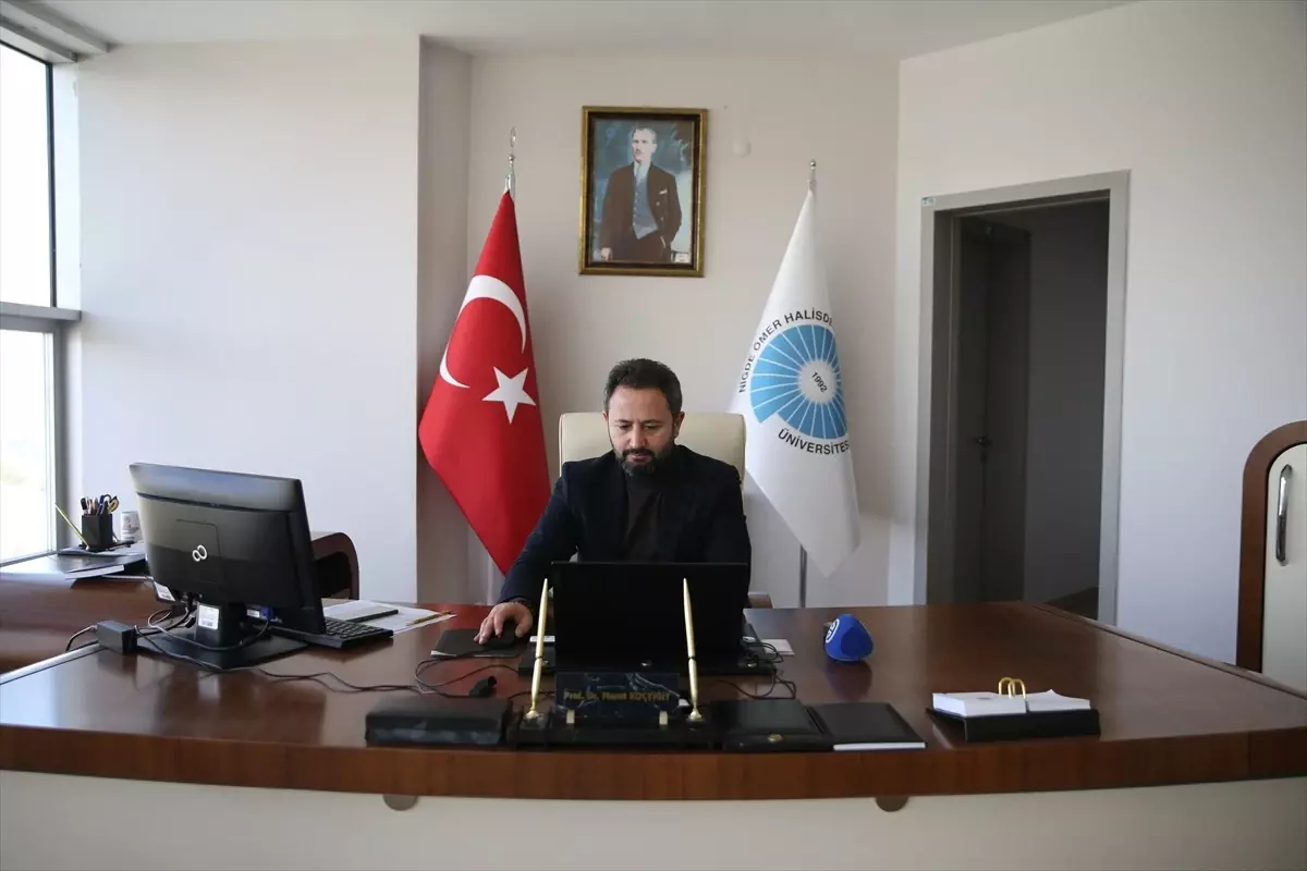 NÖHÜ akademisyenleri, AA'nın 'Yılın Kareleri' oylamasına katıldı