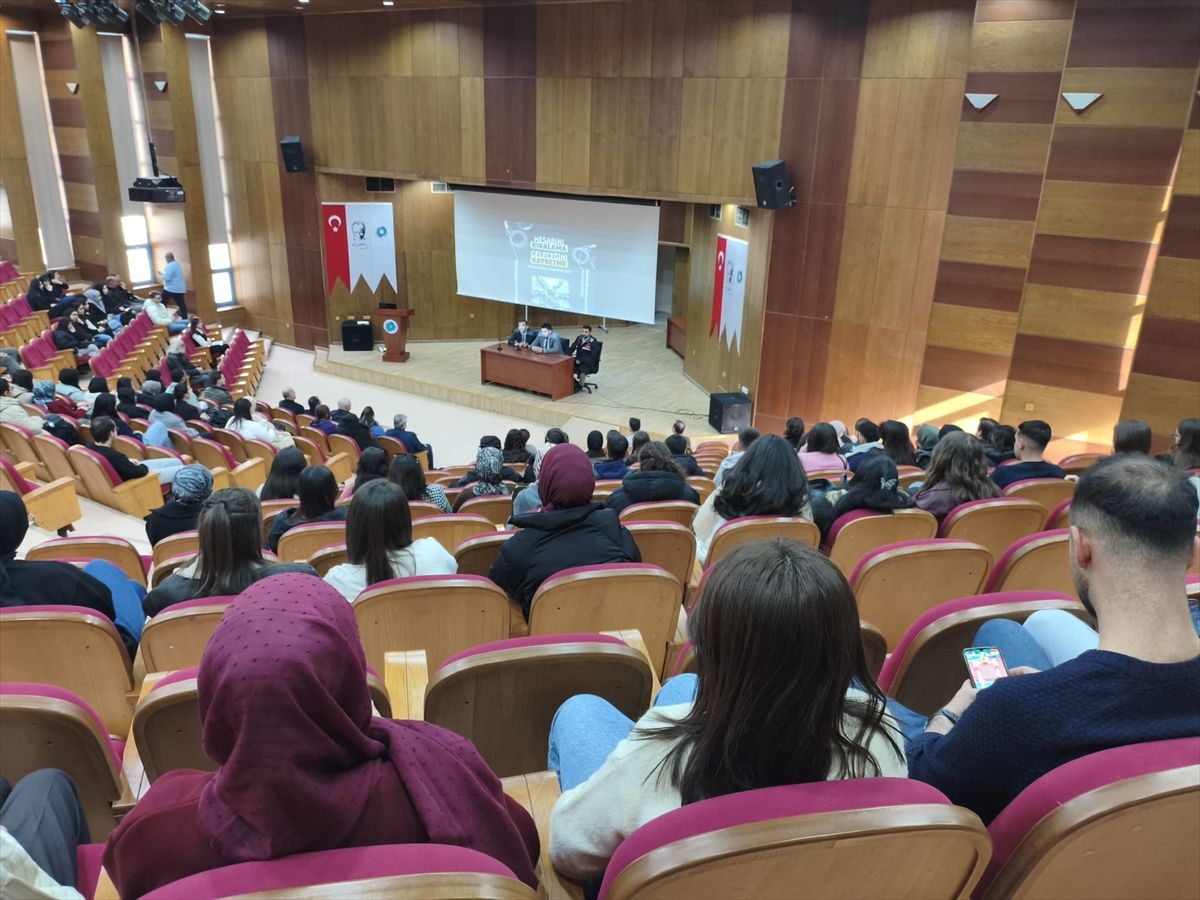 NÖHÜ'de öğrencilere "IBAN kiralama" dolandırıcılığı anlatıldı