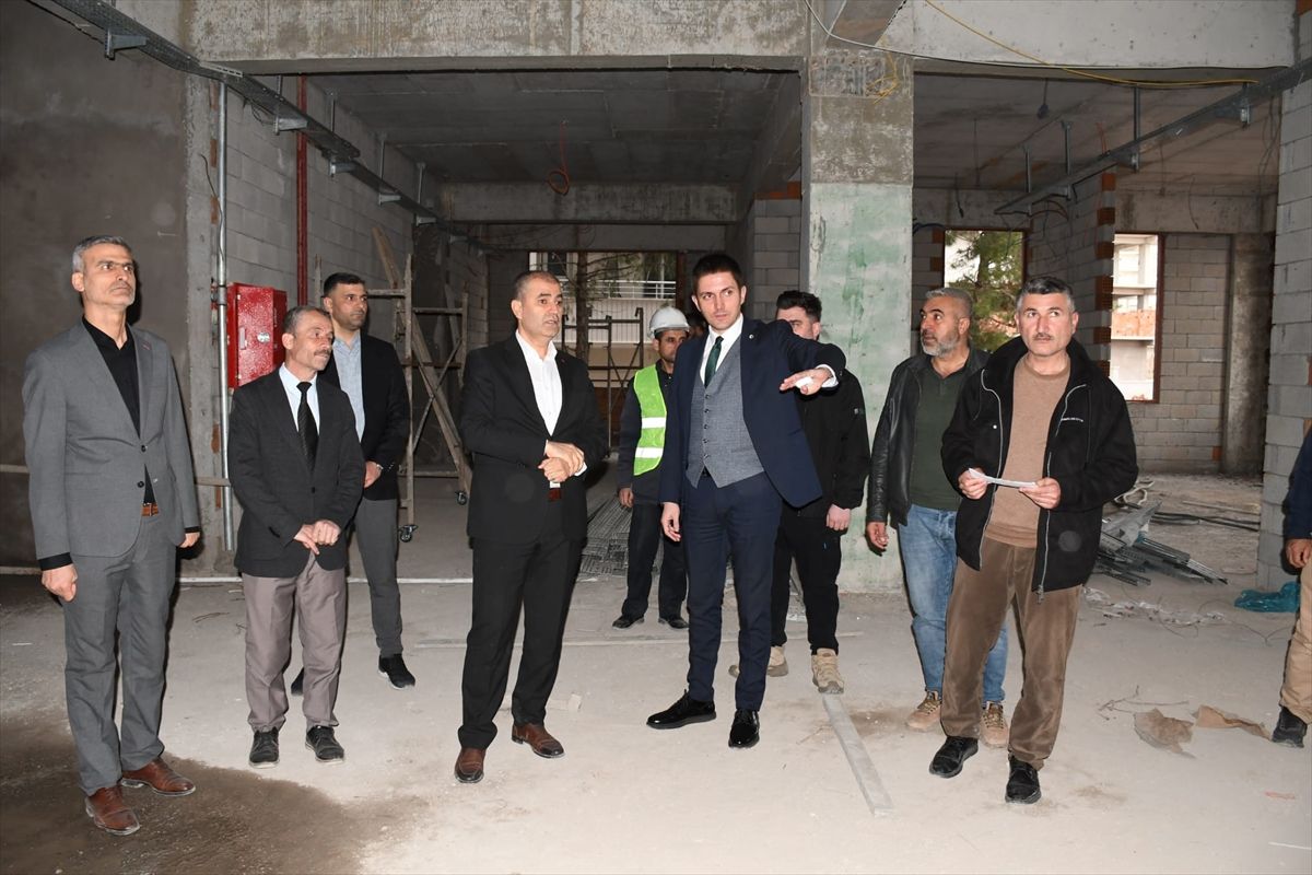 Nusaybin Kaymakamı Çakır, yapımı süren ilkokul inşaatını inceledi