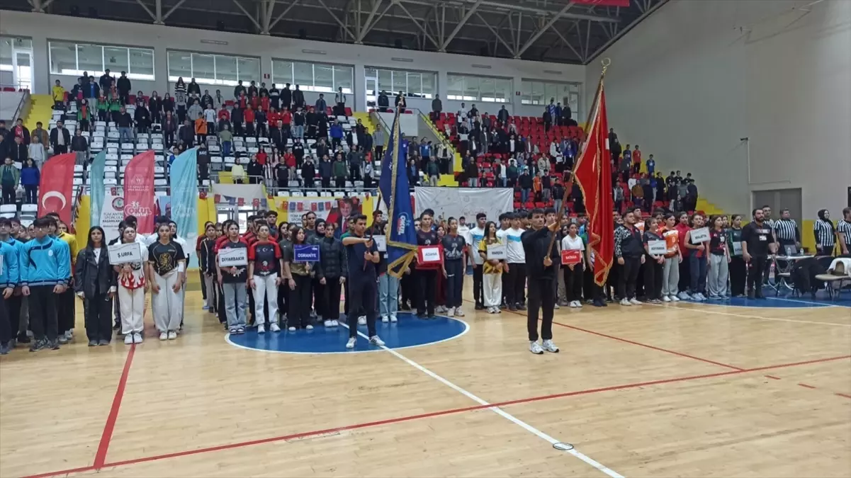 Okul Sporları Bilek Güreşi Grup Müsabakaları Osmaniye'de başladı