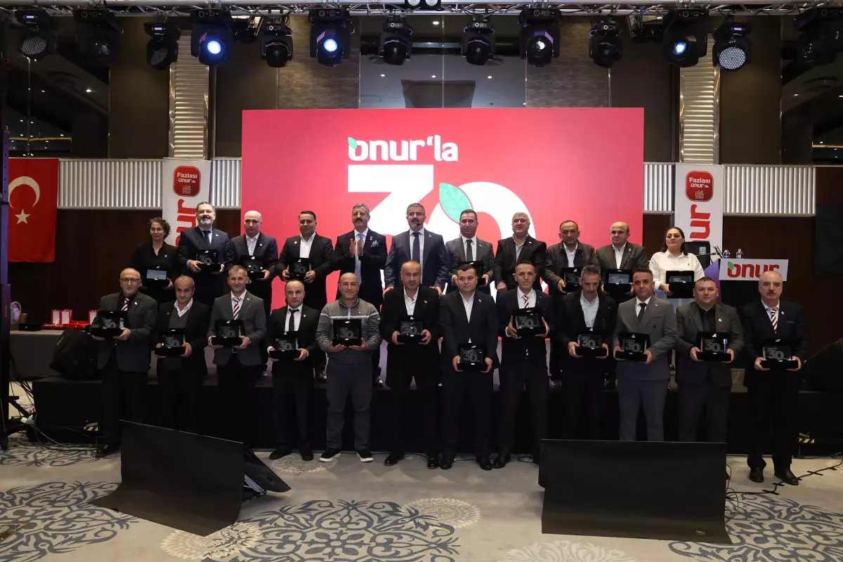 Onur Market 30'uncu Kuruluş Yıl Dönümünü Coşkuyla Kutladı