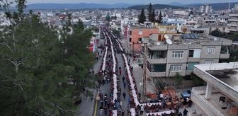 Osmaniye'de geleneksel sokak iftarı