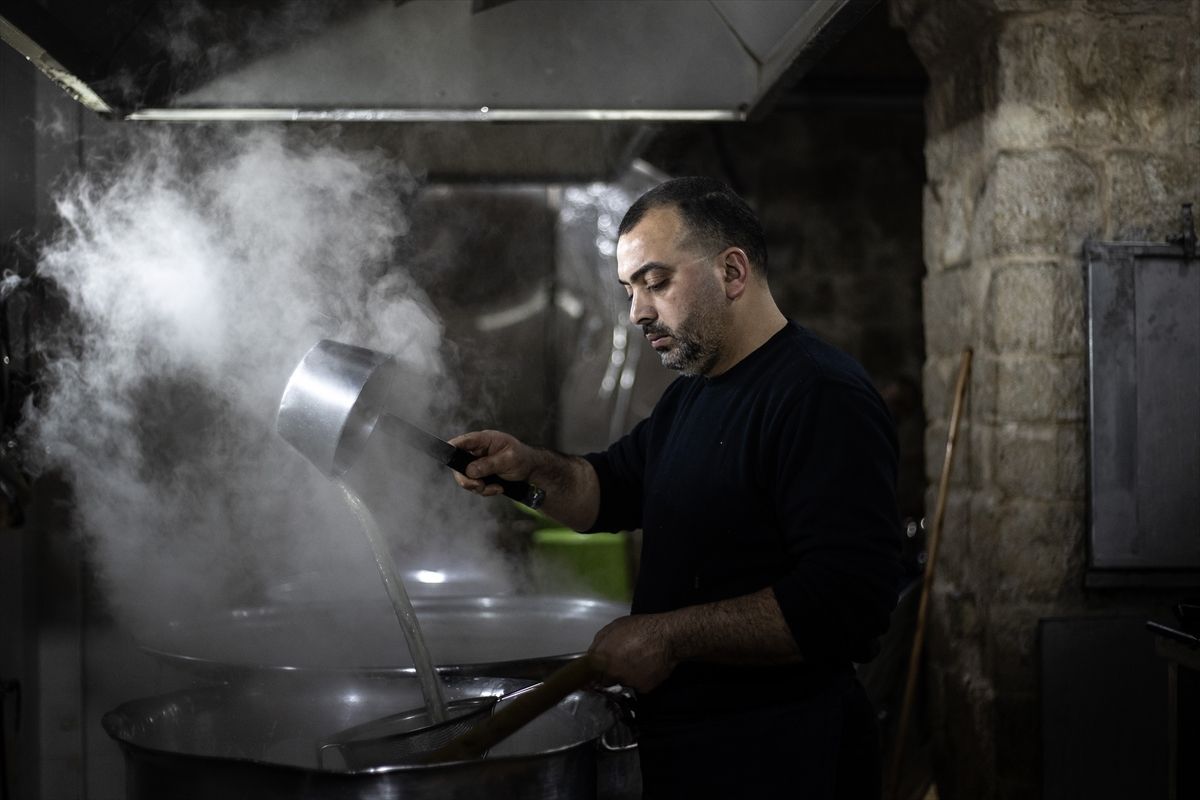 Osmanlı mirası 500 yıllık tekke, Kudüs'te hala iftar sofralarına sıcak yemek hazırlıyor