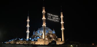 Restorasyonu tamamlanan Selimiye Camisi'nde teravih yoğunluğu