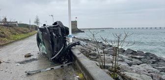 Rize'de devrilen otomobilin sürücüsü yaralandı