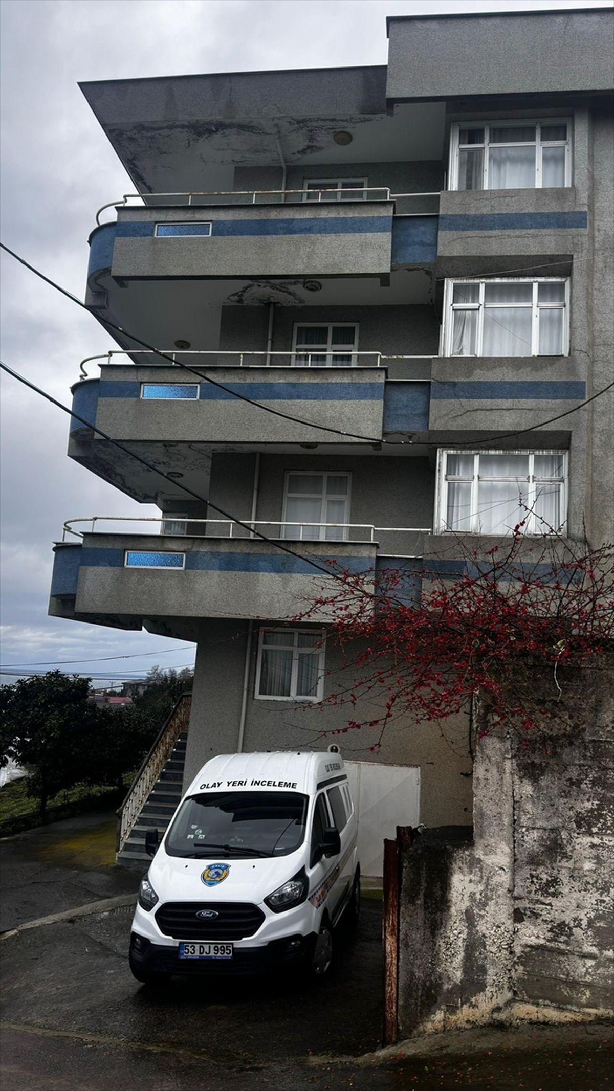 Rize'de sobadan sızan gazdan zehirlenen kişi öldü, eşi tedavi altına alındı
