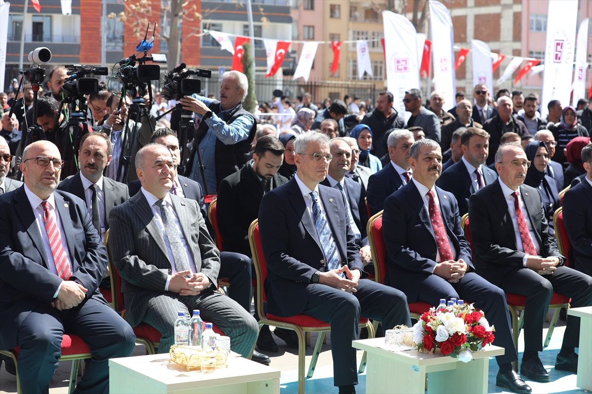 Sağlık Bakanı Memişoğlu, Elazığ'da fakülte binası ve hastane açılışında konuştu Açıklaması