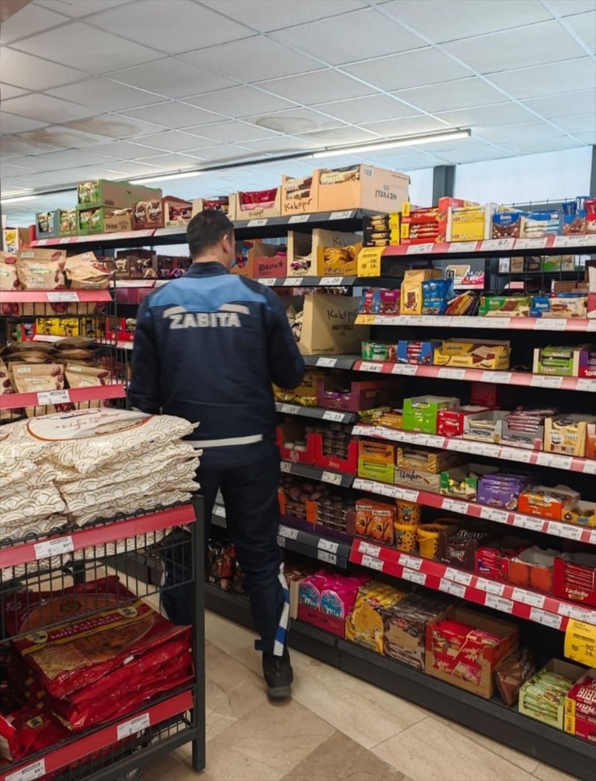 Saimbeyli ilçesinde zabıta ekiplerince denetim yapıldı
