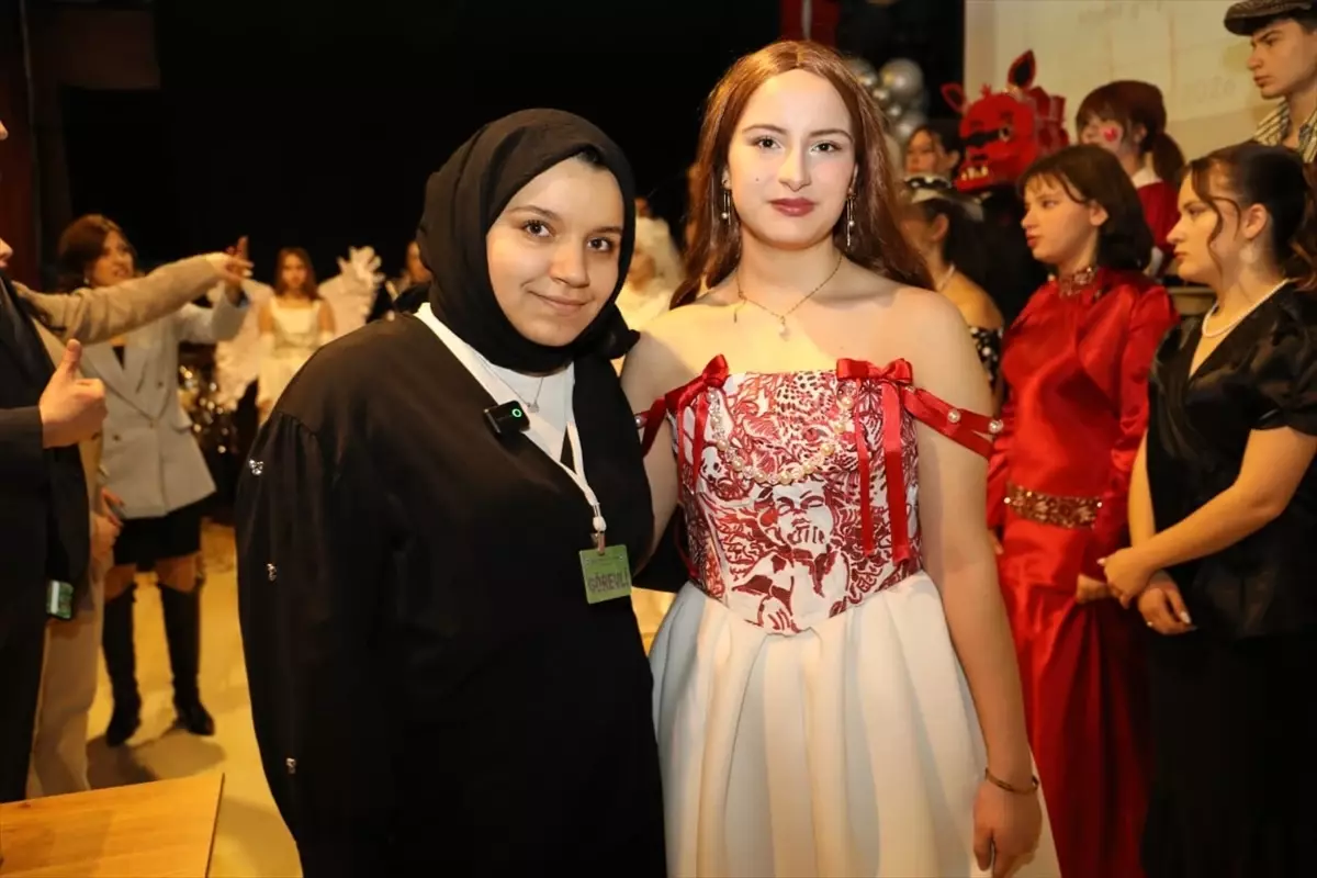 Sakarya'da Geri Dönüşüm Defilesi