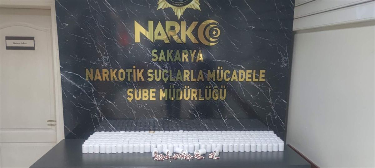 Sakarya'da uyuşturucu operasyonunda 2 şüpheli tutuklandı