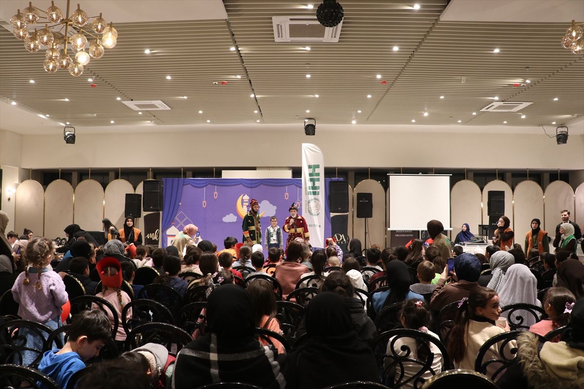 Sakarya'da yetimler ve aileleri İHH'nin iftar programında buluştu