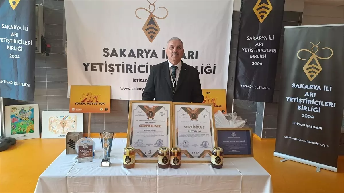 Sakarya'nın tescilli kestane balı uluslararası yarışmadan ödül getirdi