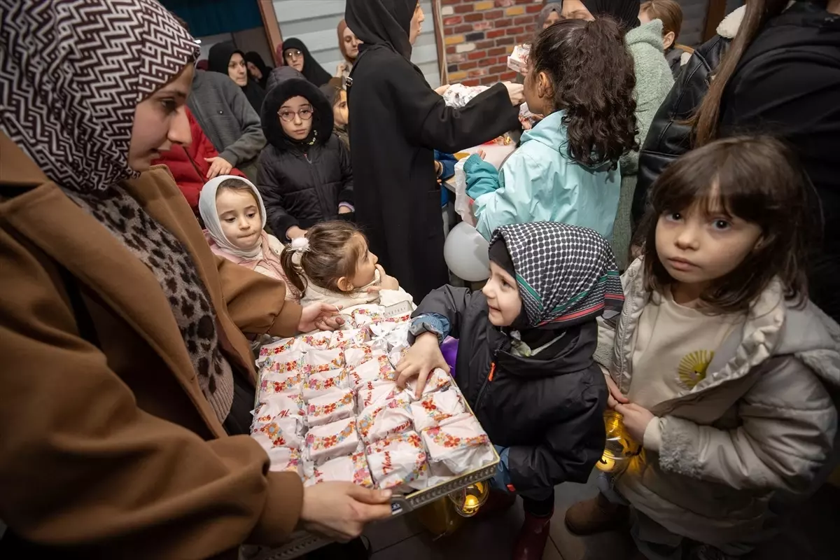 Sakarya ve Kocaeli'de ramazan ayı fener alayıyla karşılandı