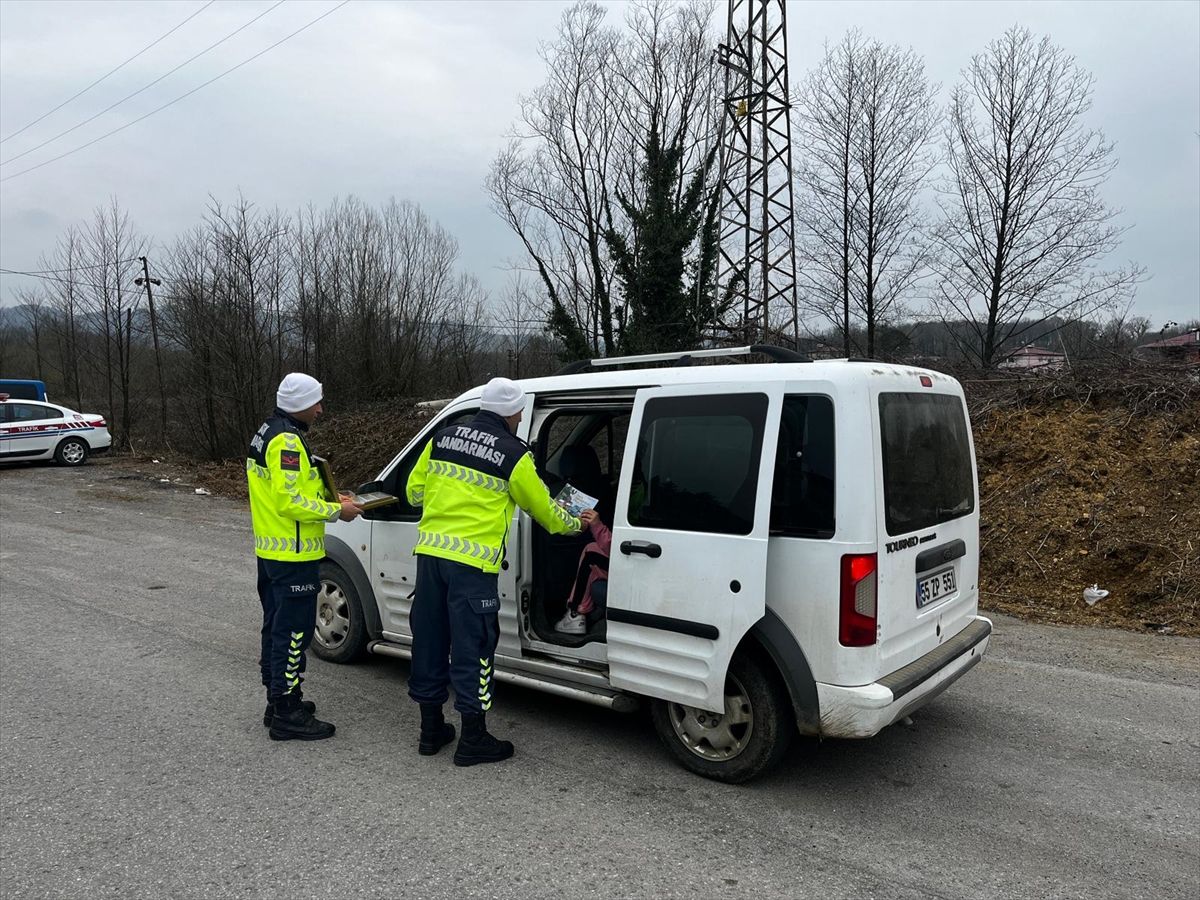 Salıpazarı'nda trafik uygulaması yapıldı