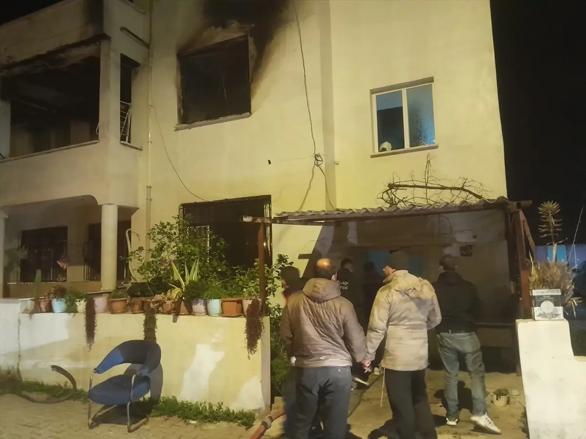 Samandağ'da evde çıkan yangın söndürüldü