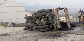 Samandağ ilçesinde devrilen kamyonun sürücüsü yaralandı
