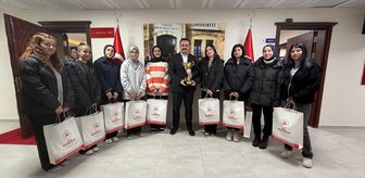 Şampiyon futsal takımı Kale Kaymakamı Batı'yı ziyaret etti