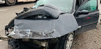 Samsun'da iki otomobilin çarpıştığı kazada 3 kişi yaralandı