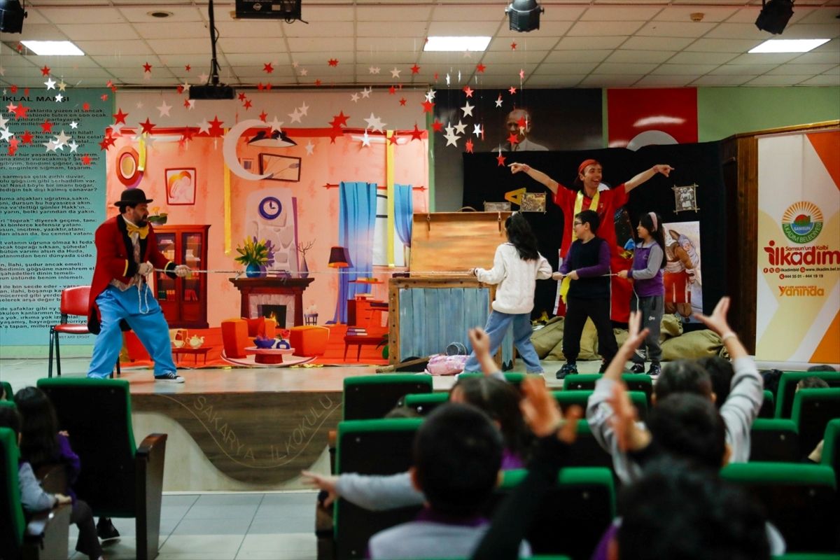 Samsun'da 'Tiyatro Haftası' etkinliği düzenlendi