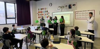 Samsun'da Yeşilay'a mektup yazan ilkokul öğrencilerini gönüllüler ziyaret etti