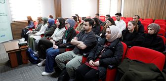 Samsun'da Yeşilay gönüllüsü üniversiteliler AFAD gönüllüsü oluyor
