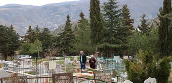 Samsun, Tokat ve Kastamonu'da vatandaşlar bayram arifesinde mezarlıkları ziyaret etti