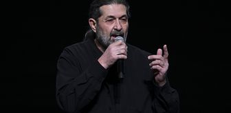 Sanatçı Hasan Sağındık 'Külliye'de Ramazan' etkinliklerinde konser verdi