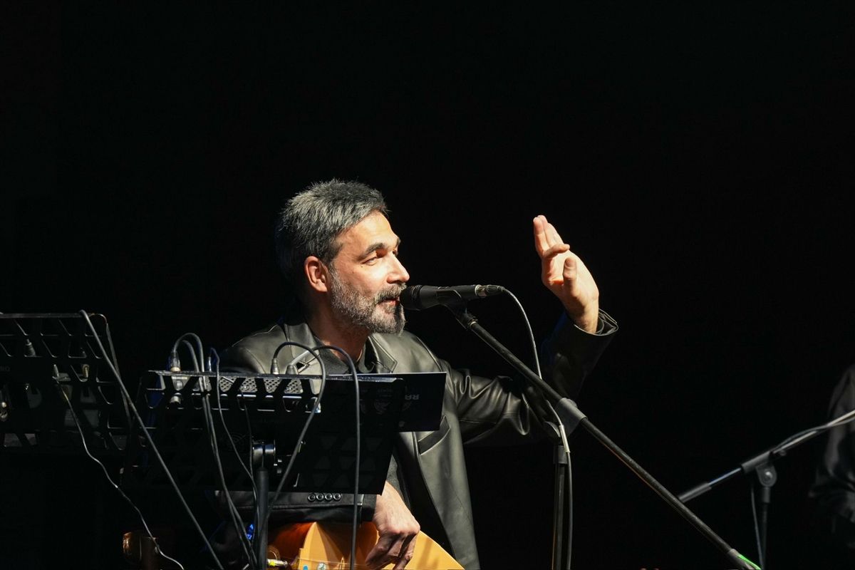 Sanatçı Uğur Işılak İstanbul'da konser verdi