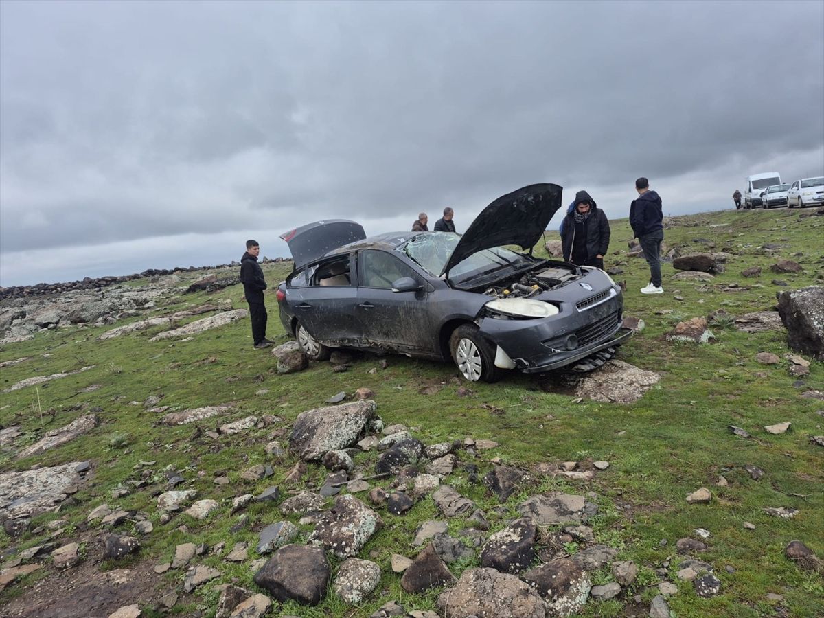 Şanlıurfa'da devrilen otomobildeki 5 kişi yaralandı