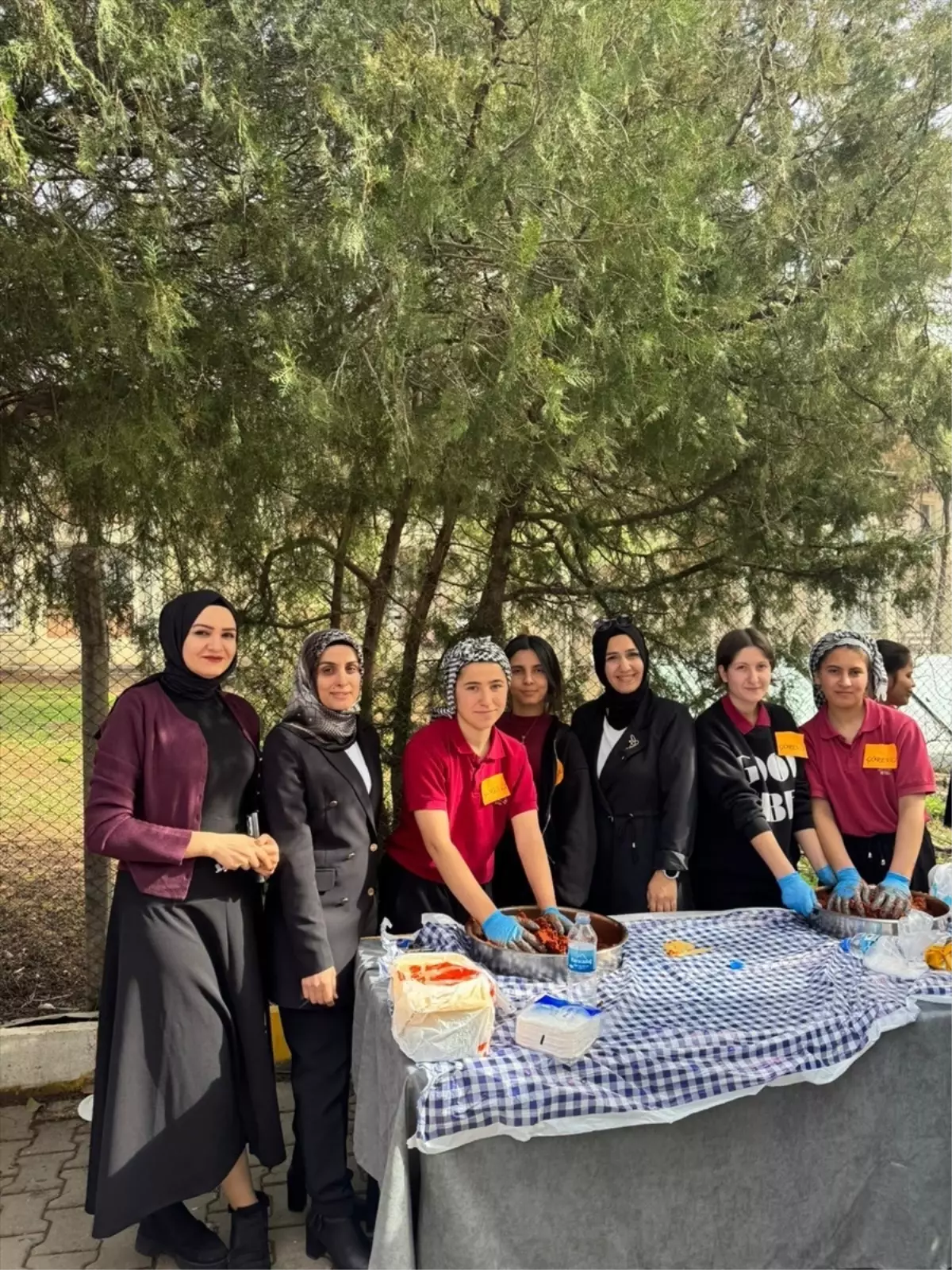 Şanlıurfa'da ihtiyaç sahibi öğrenciler yararına kermes düzenlendi