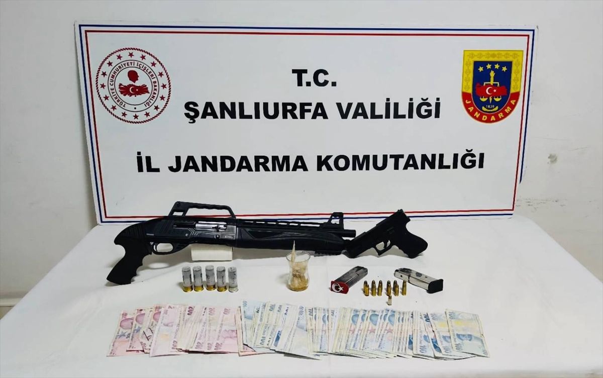 Şanlıurfa'da uyuşturucu operasyonunda 2 hükümlü yakalandı