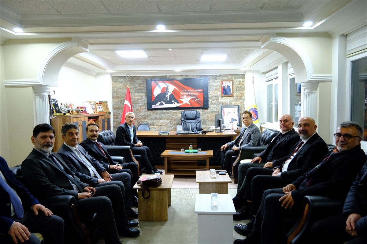 SCÜ Rektörü Şengönül'den Gemerek ilçesine ziyaret