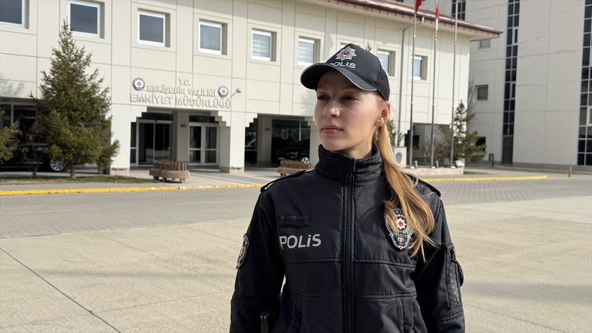 Şehit ve gazi olan babalarının mirasını taşıdıkları üniformayla yaşatıyorlar