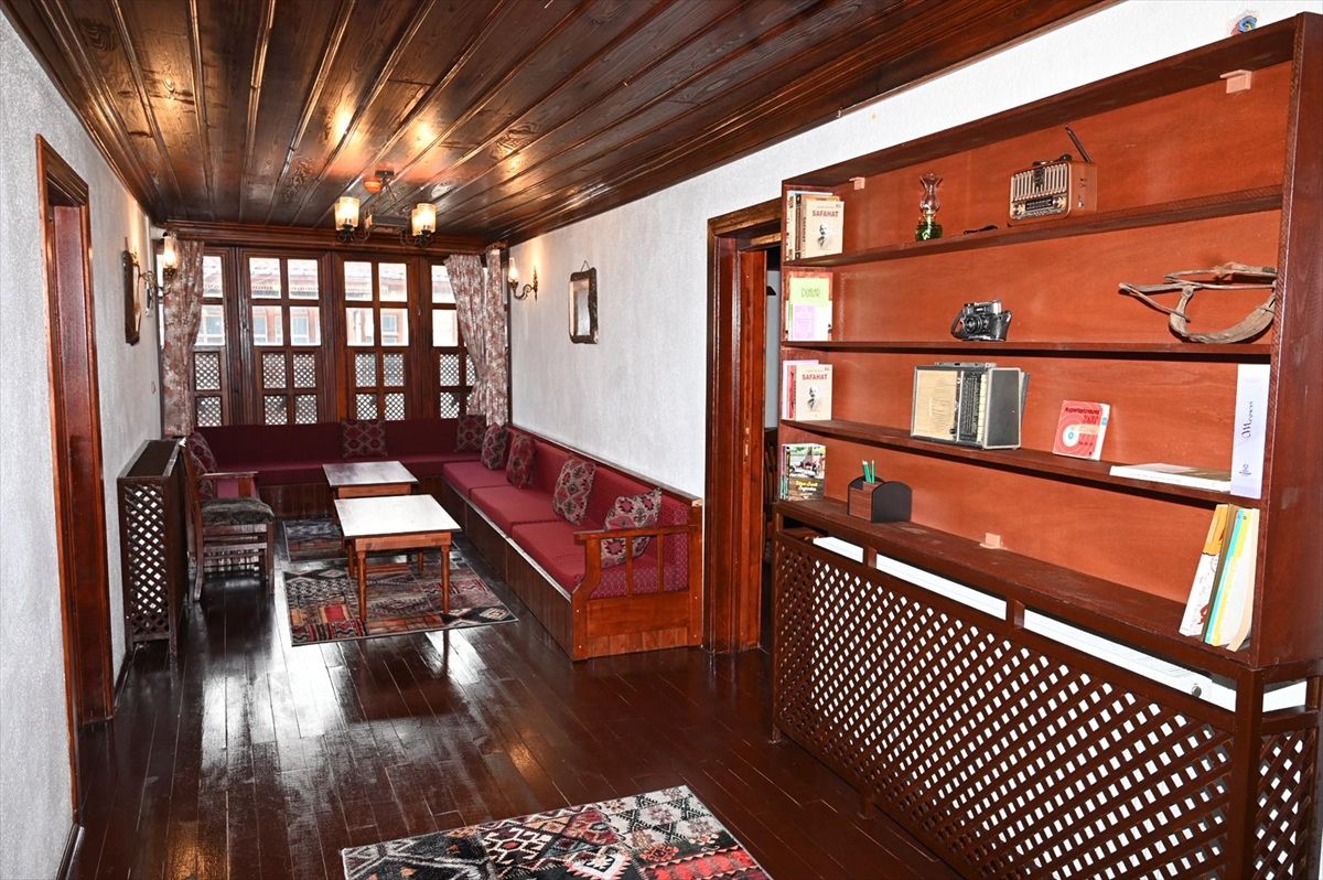 Seydişehir'de emekliler lokali yeni yerinde hizmete başladı