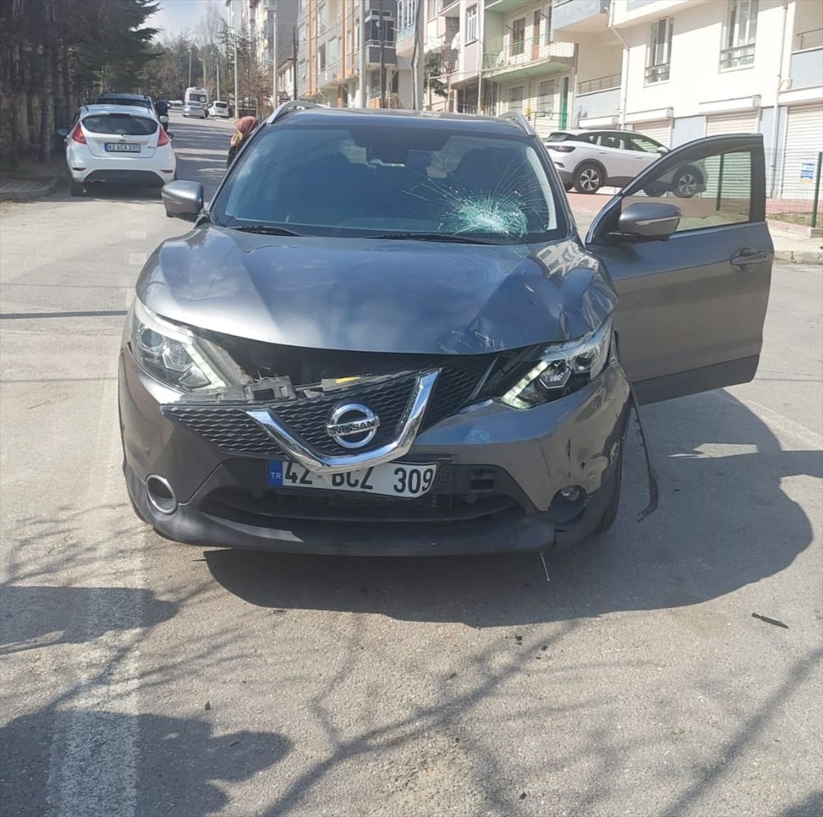 Seydişehir'de otomobil ile motosiklet çarpıştı, 3 kişi yaralandı