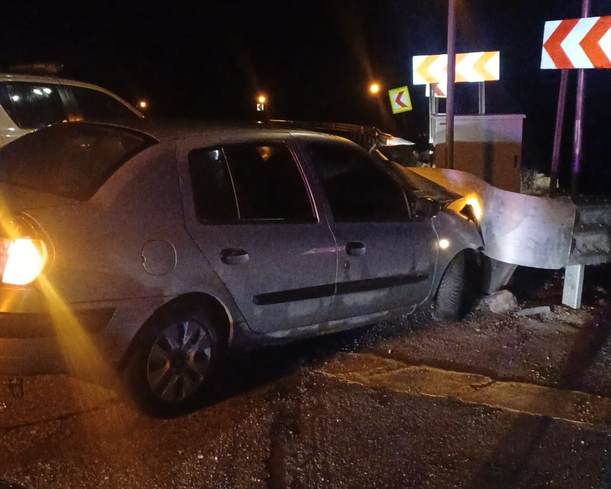 Seydişehir'de trafik kazasında 4 kişi yaralandı