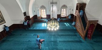 Şeyh Edebali Külliyesi'nin ramazan ayı bakımı yükümlülerce yapılıyor