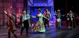 Shakespeare eseri 'Windsor'un Şen Kadınları' müzikal olarak izleyiciyle buluştu