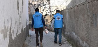 Siirt'te belediye ekipleri 103 aileye sıcak yemek ulaştırıyor