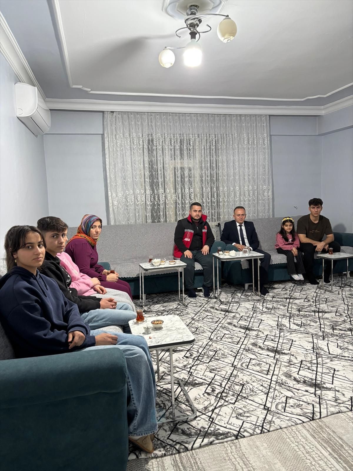 Siirt'te ebeveyn kaybı yaşamış ailelere ziyaret