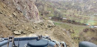 Siirt'te karda mahsur kalan 15 araç kurtarıldı